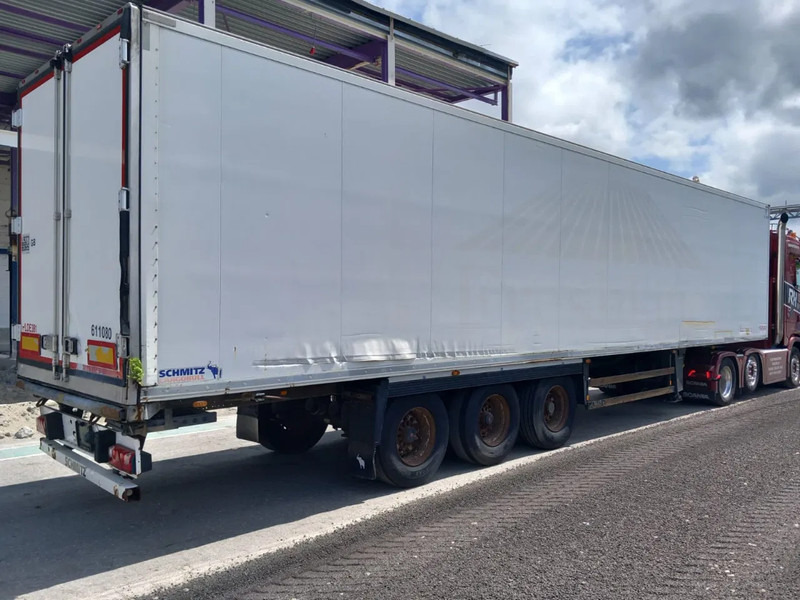 Schmitz Cargobull Schmitz Cargobull PRICES FROM €6950 TO €8950,- 40 X CARRIER 1850 MT D/E SAF AXELS - Semirremolque frigorífico: foto 3 Schmitz Cargobull Schmitz Cargobull PRICES FROM €6950 TO €8950,- 40 X CARRIER 1850 MT D/E SAF AXELS - Semirremolque frigorífico: foto 3