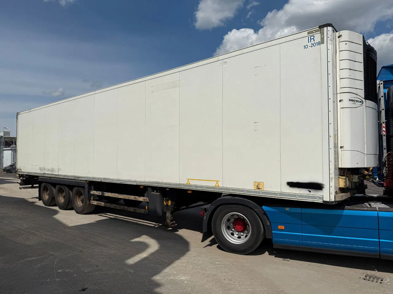 Schmitz Cargobull Schmitz Cargobull PRICES FROM €6950 TO €8950,- 40 X CARRIER 1850 MT D/E SAF AXELS - Semirremolque frigorífico: foto 3 Schmitz Cargobull Schmitz Cargobull PRICES FROM €6950 TO €8950,- 40 X CARRIER 1850 MT D/E SAF AXELS - Semirremolque frigorífico: foto 3