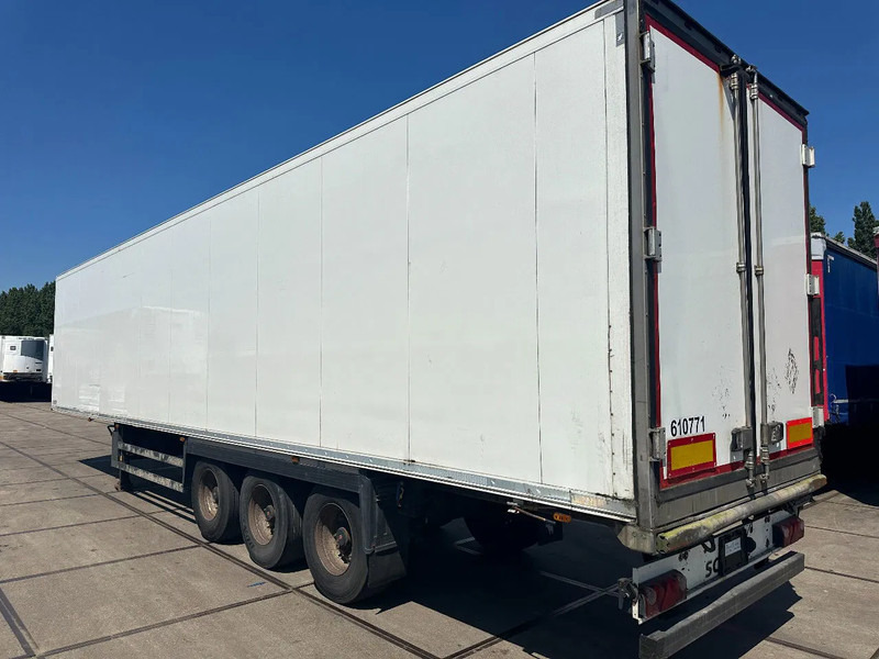 Schmitz Cargobull Schmitz Cargobull PRICES FROM €6950 TO €8950,- 40 X CARRIER 1850 MT D/E SAF AXELS - Semirremolque frigorífico: foto 4 Schmitz Cargobull Schmitz Cargobull PRICES FROM €6950 TO €8950,- 40 X CARRIER 1850 MT D/E SAF AXELS - Semirremolque frigorífico: foto 4
