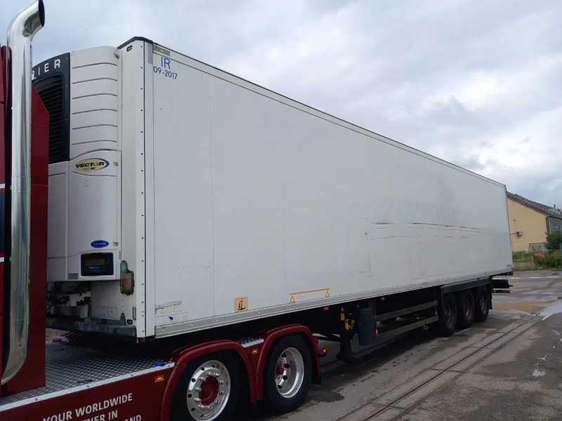 Schmitz Cargobull Schmitz Cargobull PRICES FROM €6950 TO €8950,- 40 X CARRIER 1850 MT D/E SAF AXELS - Semirremolque frigorífico: foto 2 Schmitz Cargobull Schmitz Cargobull PRICES FROM €6950 TO €8950,- 40 X CARRIER 1850 MT D/E SAF AXELS - Semirremolque frigorífico: foto 2
