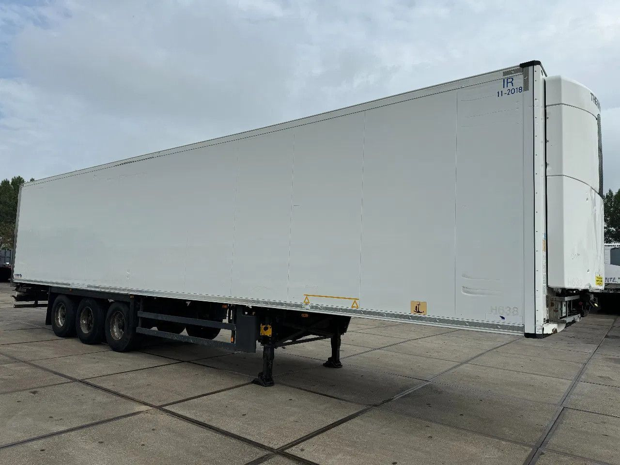 Schmitz Cargobull THERMO KING SLXE200 BPW AXLE Schmitz Cargobull THERMO KING SLXE200 BPW AXLE - Semirremolque frigorífico: foto 4 Schmitz Cargobull THERMO KING SLXE200 BPW AXLE Schmitz Cargobull THERMO KING SLXE200 BPW AXLE - Semirremolque frigorífico: foto 4