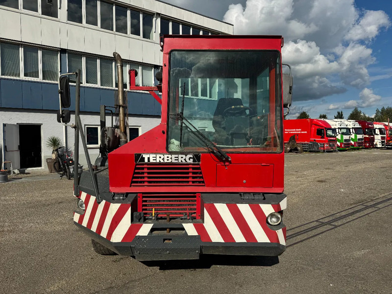 Terberg TT17 TT17 HUB REDUCTION - Tractor industrial: foto 2 Terberg TT17 TT17 HUB REDUCTION - Tractor industrial: foto 2