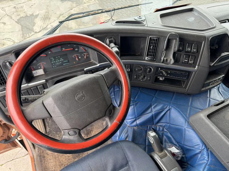 Arrendamiento de Volvo FM 500 6X2 EURO 5 HIAB 211 EP5 + REMOTE CONTROL Volvo FM 500 6X2 EURO 5 HIAB 211 EP5 + REMOTE CONTROL: foto 18