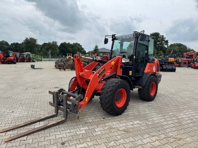 KUBOTA R090 - Cargadora de ruedas: foto 3 KUBOTA R090 - Cargadora de ruedas: foto 3
