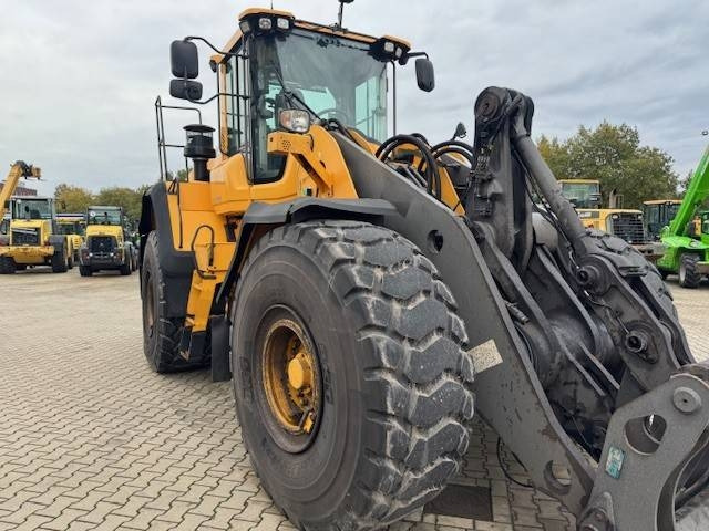 Volvo L 180 H  - Cargadora de ruedas: foto 1 Volvo L 180 H  - Cargadora de ruedas: foto 1