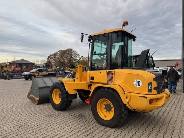 Volvo L 35 GS - Cargadora de ruedas: foto 1 Volvo L 35 GS - Cargadora de ruedas: foto 1