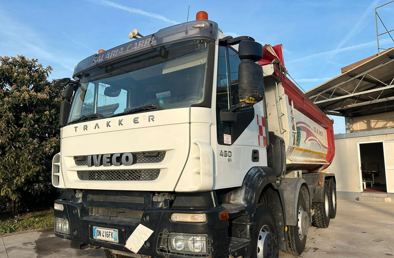 Iveco Trakker 450 4 assi euro 5 - Camión volquete: foto 2 Iveco Trakker 450 4 assi euro 5 - Camión volquete: foto 2