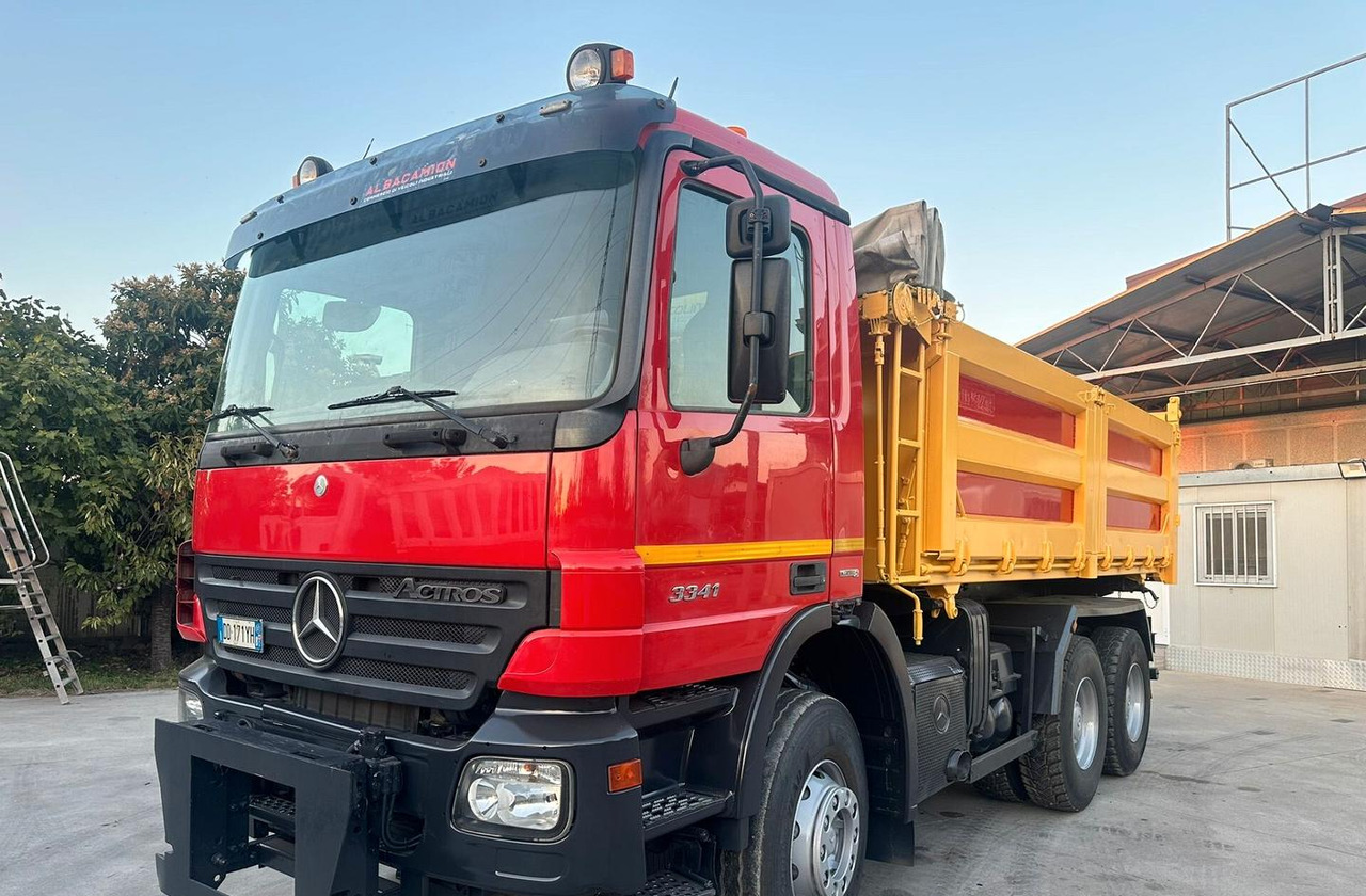 Mercedes 3 assi ribaltabile euro 5 - Camión volquete: foto 5 Mercedes 3 assi ribaltabile euro 5 - Camión volquete: foto 5