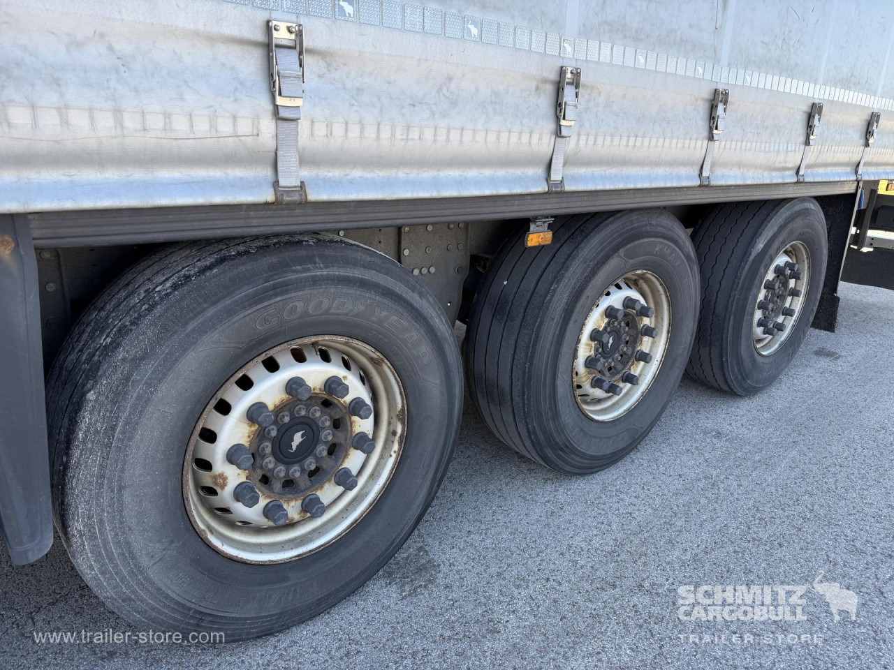 SCHMITZ Curtainsider Standard - Semirremolque lona: foto 5 SCHMITZ Curtainsider Standard - Semirremolque lona: foto 5