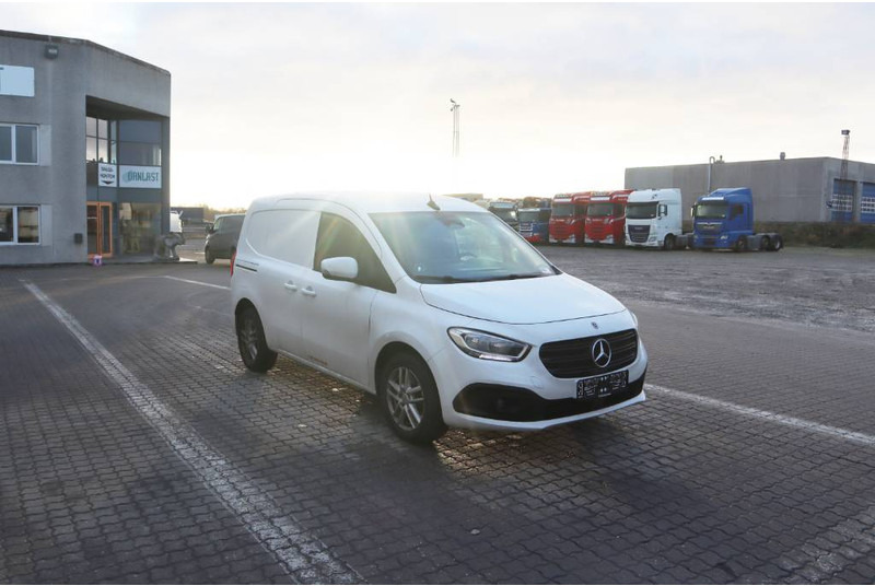 Mercedes-Benz Citan 110 CDI - Furgoneta caja cerrada: foto 1 Mercedes-Benz Citan 110 CDI - Furgoneta caja cerrada: foto 1