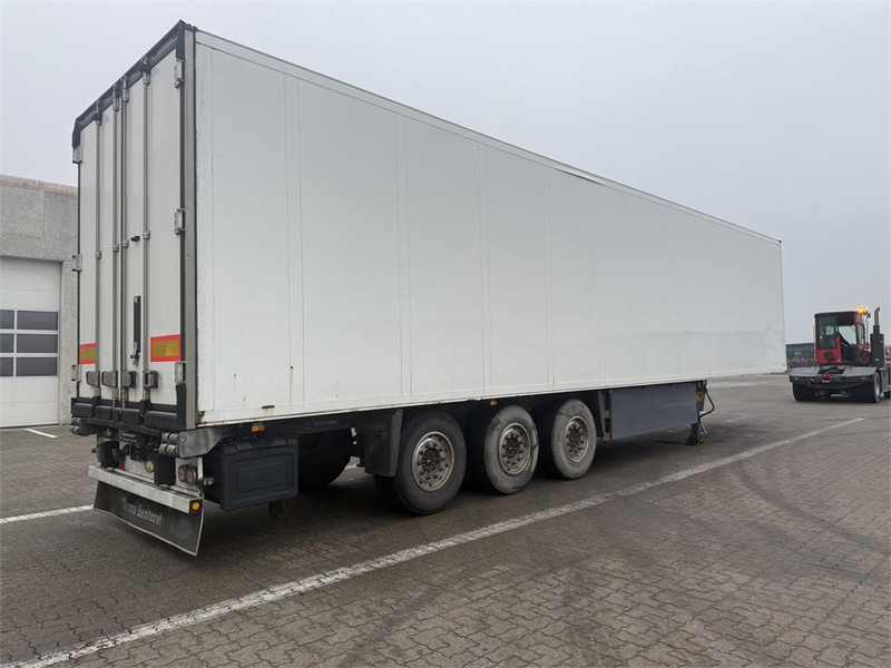 Schmitz Cargobull 33 pl. - Semirremolque frigorífico: foto 4 Schmitz Cargobull 33 pl. - Semirremolque frigorífico: foto 4