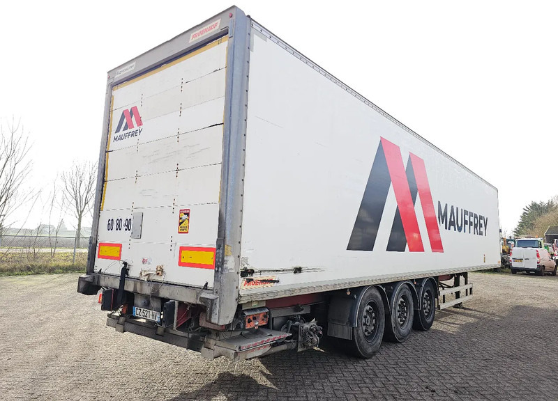 Fruehauf 2000KG DHollandia - Lifting axle - sliding door - Semirremolque caja cerrada: foto 4 Fruehauf 2000KG DHollandia - Lifting axle - sliding door - Semirremolque caja cerrada: foto 4