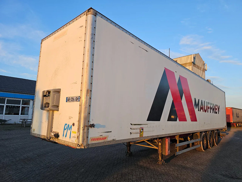 Fruehauf TX34 - Semirremolque caja cerrada: foto 1 Fruehauf TX34 - Semirremolque caja cerrada: foto 1