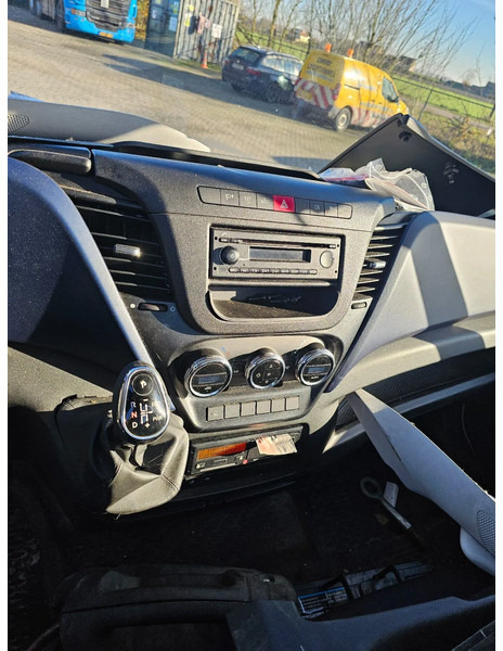 Camión chasis Iveco Daily IS70C12BA: foto 12 Camión chasis Iveco Daily IS70C12BA: foto 12