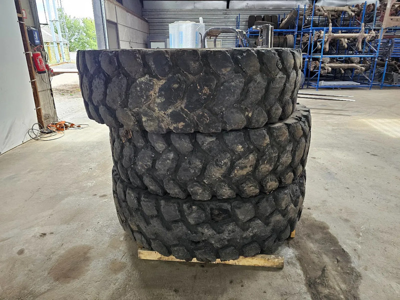 Michelin 18.00 R33 - Neumático para Camión: foto 3 Michelin 18.00 R33 - Neumático para Camión: foto 3