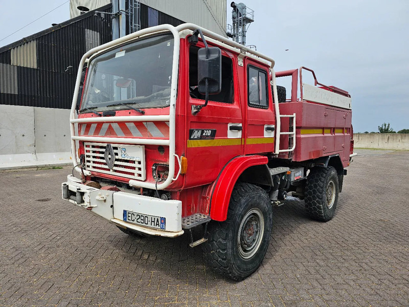 Renault M210 Arbois 3500L - Hydraulic winch - Camión de bomberos: foto 1 Renault M210 Arbois 3500L - Hydraulic winch - Camión de bomberos: foto 1