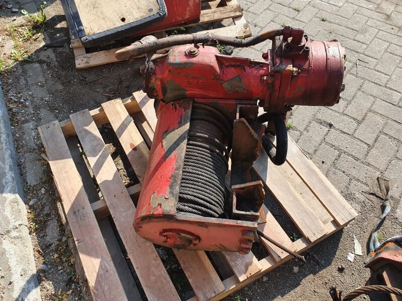 Volvo Lier / Winch - Hidráulica para Camión: foto 3 Volvo Lier / Winch - Hidráulica para Camión: foto 3