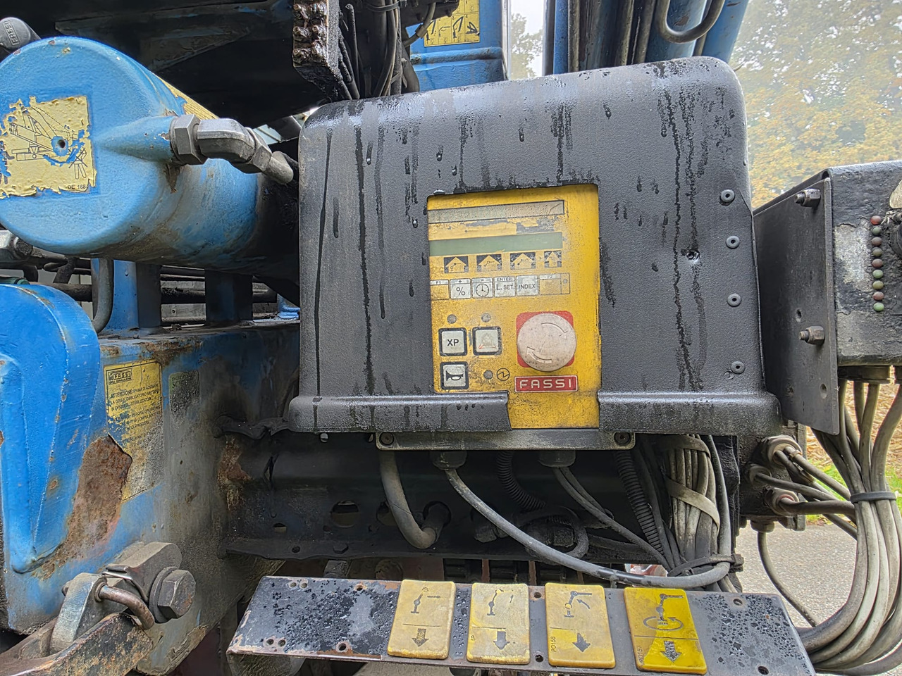 IVECO Stralis AD mit Fassi F210A.25 - Camión grúa: foto 5 IVECO Stralis AD mit Fassi F210A.25 - Camión grúa: foto 5