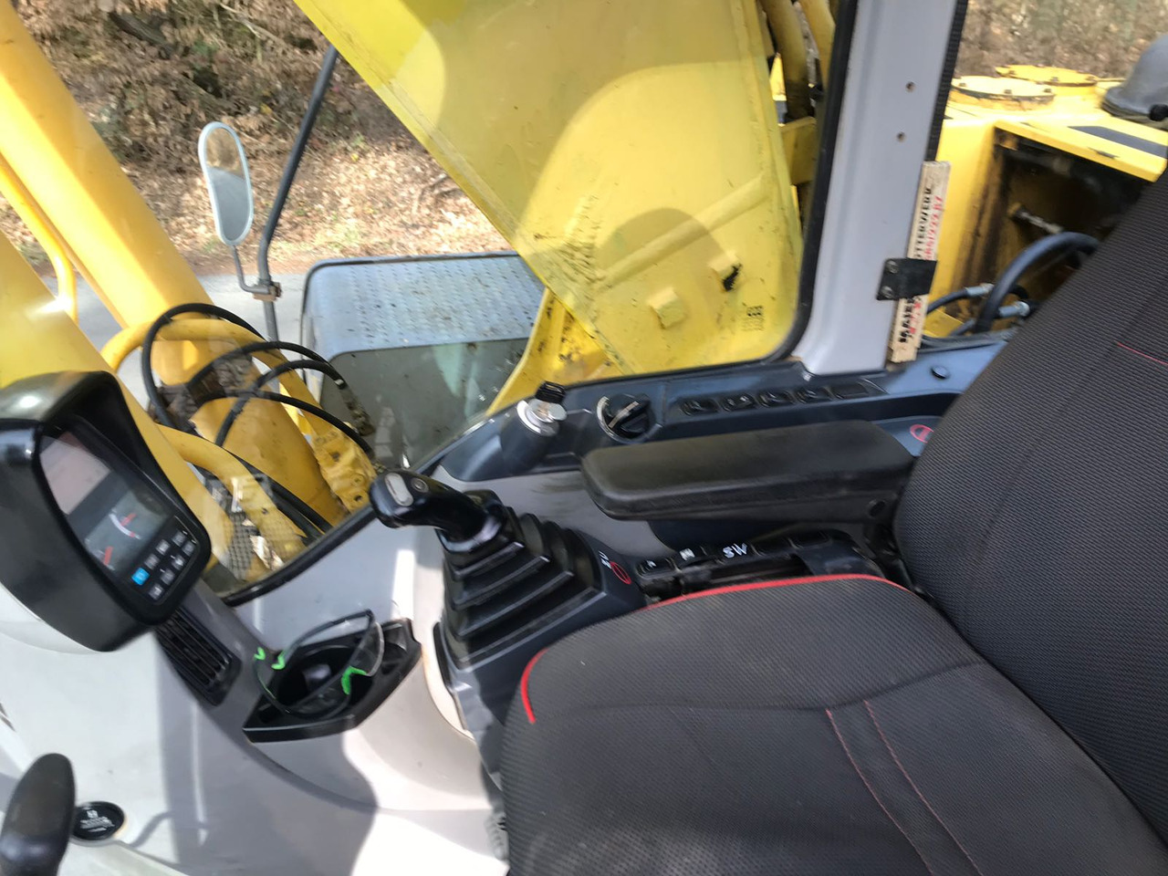 Excavadora de cadenas NEW HOLLAND E 215 B: foto 8