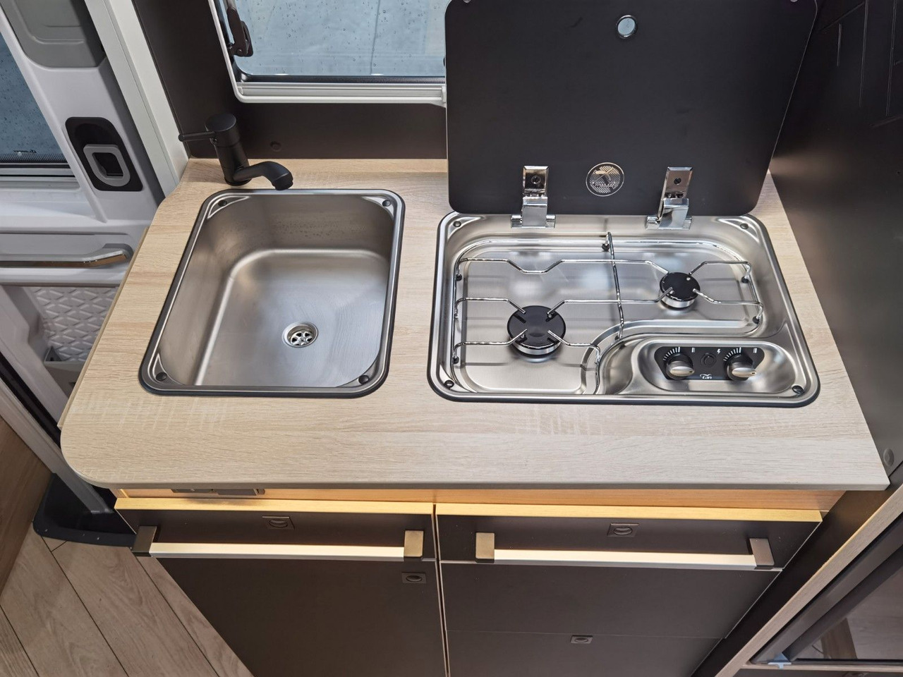 Arrendamiento de  Chausson 627 TITANIUM / - 2026 - / EINZELBETTEN / 4.1T. Chausson 627 TITANIUM / - 2026 - / EINZELBETTEN / 4.1T.: foto 18