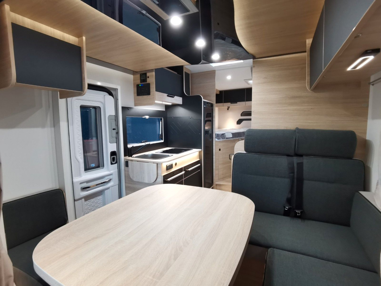 Arrendamiento de  Chausson 627 TITANIUM / - 2026 - / EINZELBETTEN / 4.1T. Chausson 627 TITANIUM / - 2026 - / EINZELBETTEN / 4.1T.: foto 14