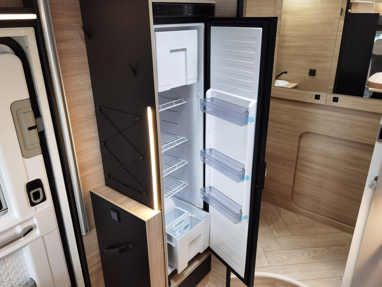 Arrendamiento de  Chausson 630 TITANIUM / - 2026 - / EINZEL.- HUBBETTEN Chausson 630 TITANIUM / - 2026 - / EINZEL.- HUBBETTEN: foto 17