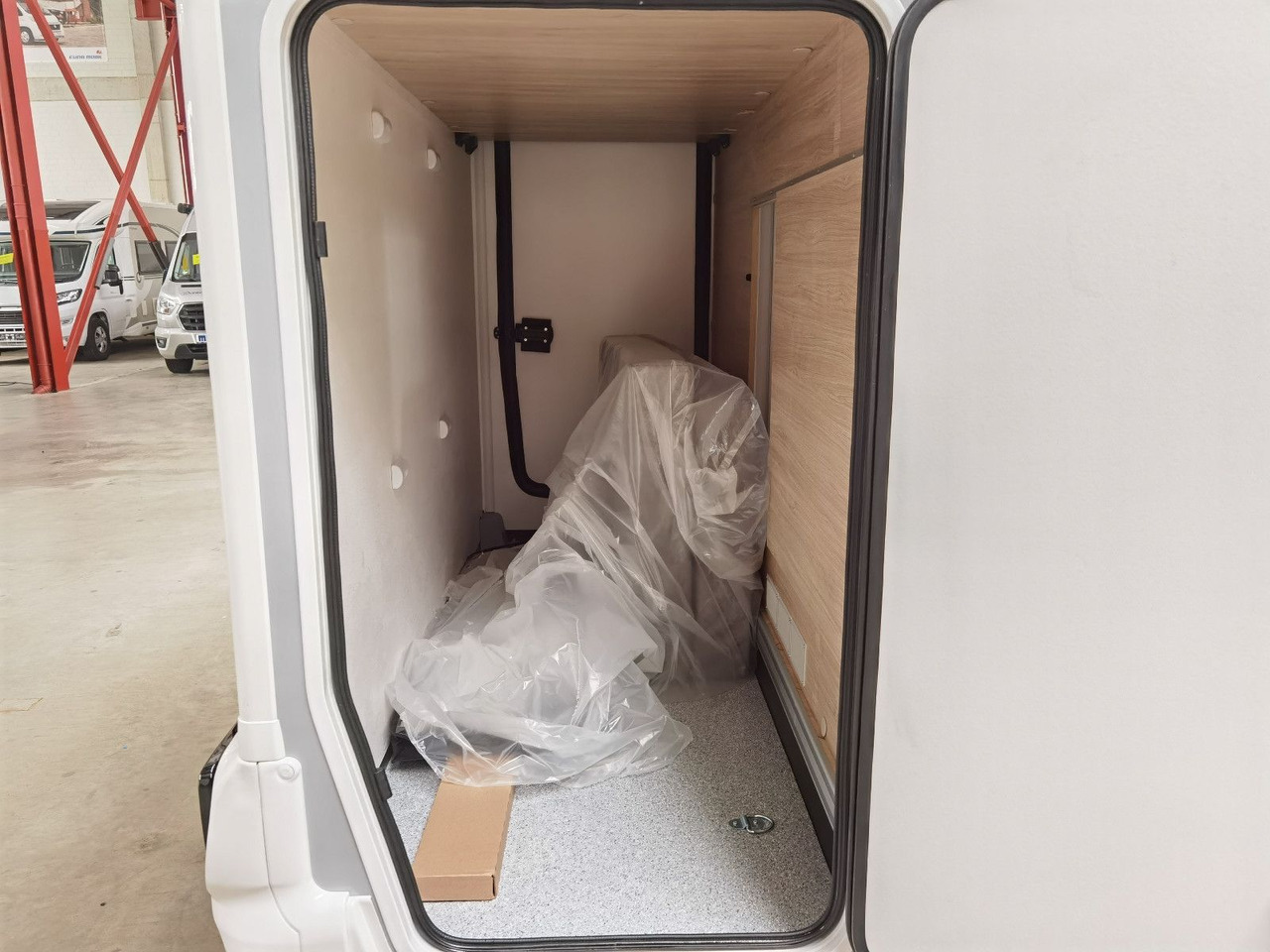 Arrendamiento de  Chausson 630 TITANIUM / - 2026 - / EINZEL.- HUBBETTEN Chausson 630 TITANIUM / - 2026 - / EINZEL.- HUBBETTEN: foto 11