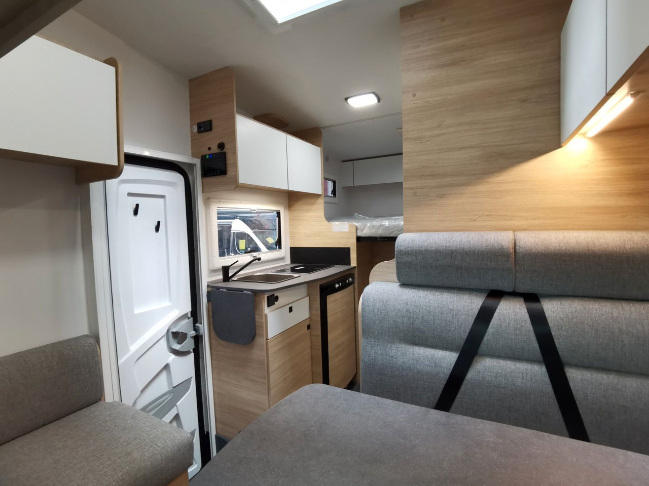 Autocaravana capuchina Chausson C 514 /-2025-/ ARCTIC-PAKET/ HECKBETT /NUR 5.99M: foto 13
