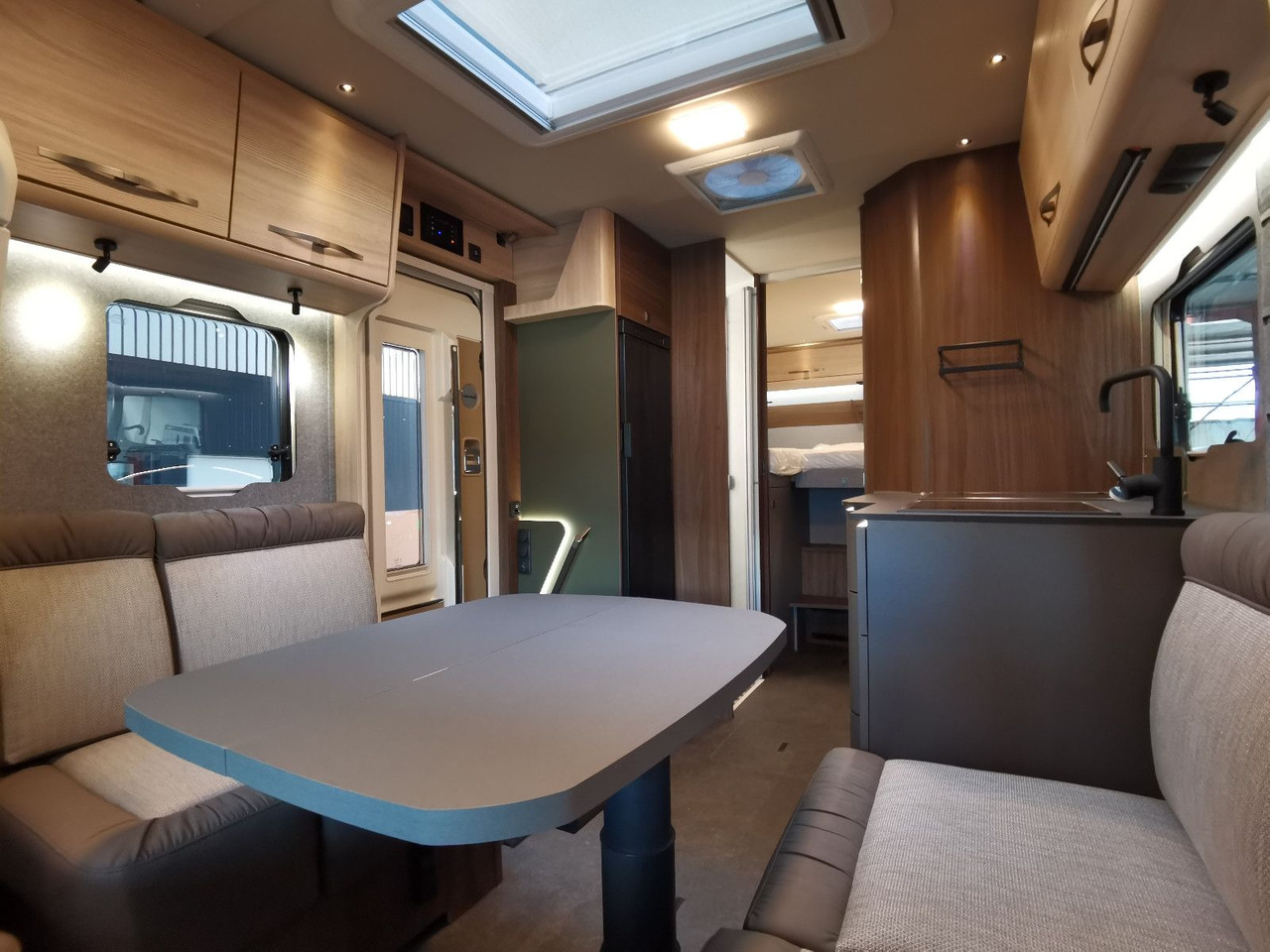 Autocaravana perfilada Eura Mobil PROFILA T 726 EF / -2025-/RAUMBAD & EINZELBETTEN: foto 17