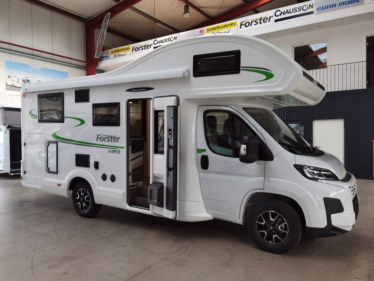 Autocaravana capuchina Forster A 699 EB / -MODELL 2025- / 140 PS / EINZELBETTEN: foto 7