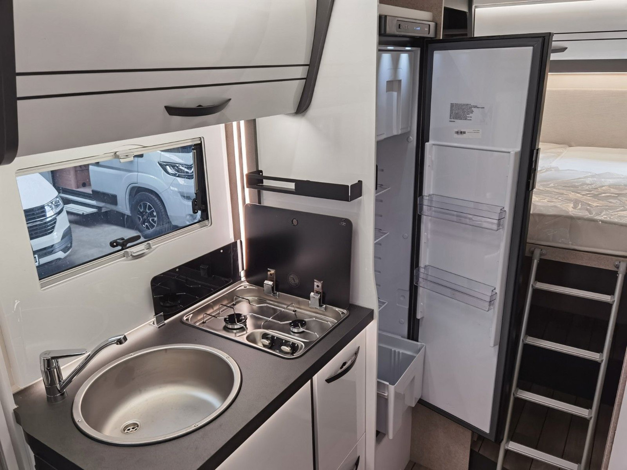 Autocaravana capuchina Forster A 699 EB / -MODELL 2025- / 140 PS / EINZELBETTEN: foto 13