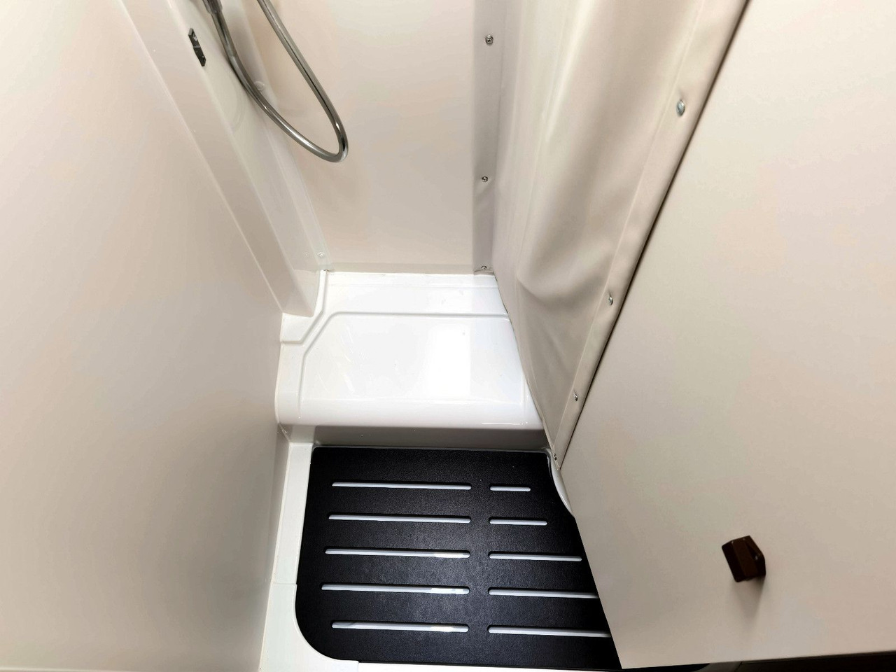 Autocaravana perfilada Forster T 669 EBN COUPÈ / -2025- / 165PS / EINZELBETTEN: foto 19