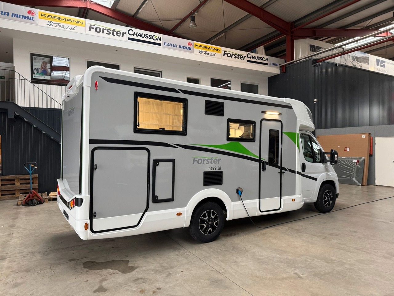 Forster T 699 EB / -2026-/ 140PS/ EINZELBETTEN & HUBBETT - Autocaravana perfilada: foto 4 Forster T 699 EB / -2026-/ 140PS/ EINZELBETTEN & HUBBETT - Autocaravana perfilada: foto 4