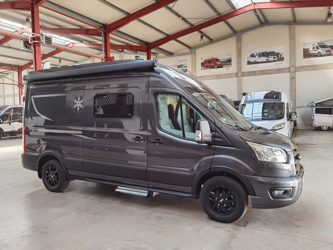 Arrendamiento de  Karmann DEXTER 570 / 170 PS / 4x4/ ALU / SOLAR / MARKISE Karmann DEXTER 570 / 170 PS / 4x4/ ALU / SOLAR / MARKISE: foto 9