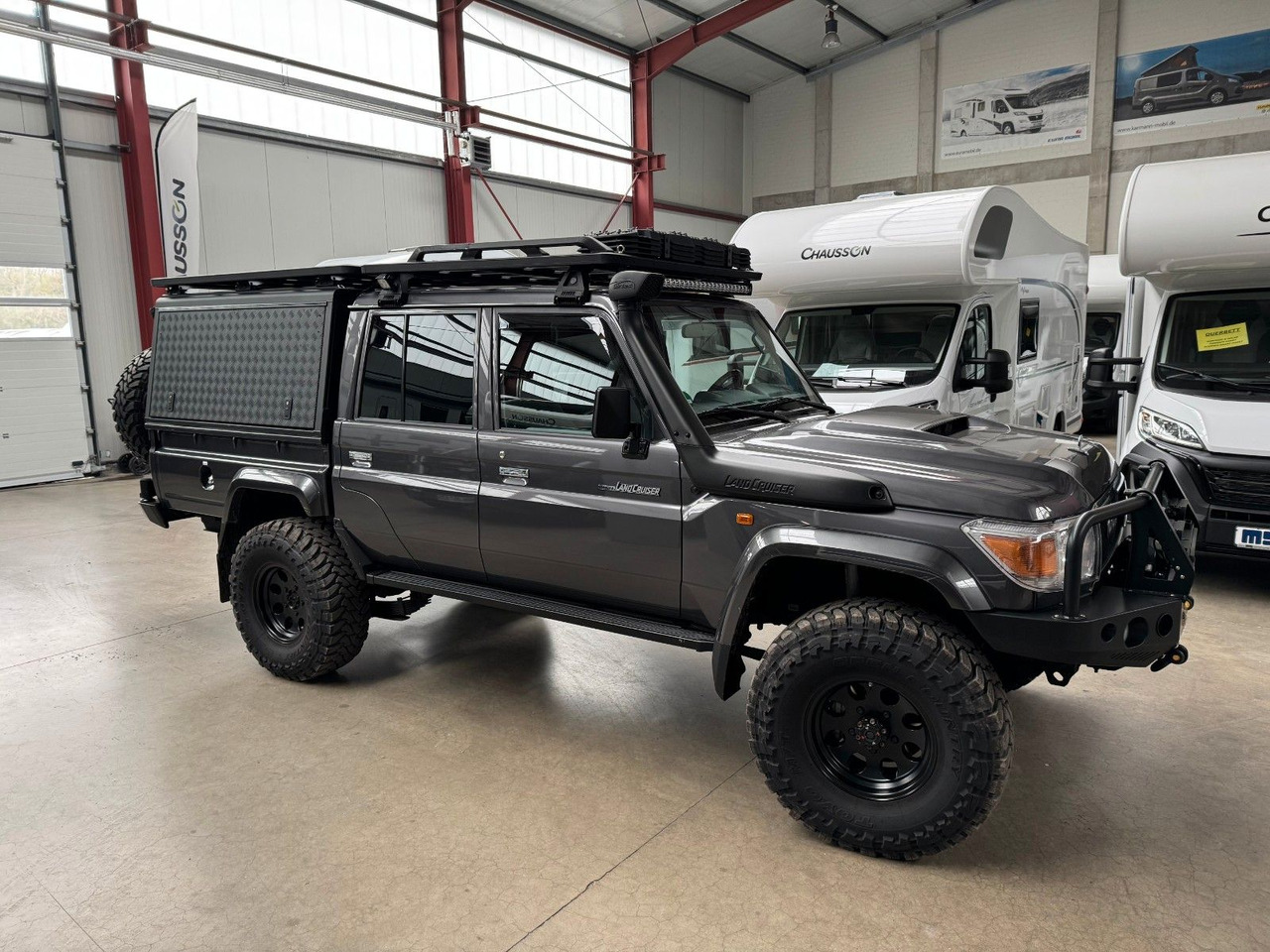Toyota TOYOTA LAND CRUISER GRJ 79 DC - VX LIMITED - Coche: foto 4 Toyota TOYOTA LAND CRUISER GRJ 79 DC - VX LIMITED - Coche: foto 4