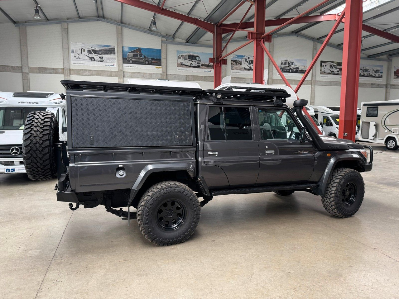 Toyota TOYOTA LAND CRUISER GRJ 79 DC - VX LIMITED - Coche: foto 3 Toyota TOYOTA LAND CRUISER GRJ 79 DC - VX LIMITED - Coche: foto 3