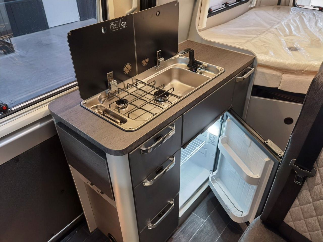 Cámper Weinsberg CARABUS GREY 540 MQ - EDITION FIRE /-2026-/140PS: foto 16