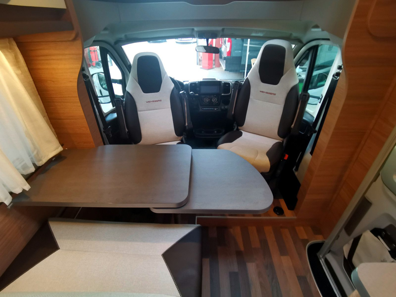 Arrendamiento de  Weinsberg CARACOMPACT 600 MEG EDITION PEPPER / MODELL 2025 Weinsberg CARACOMPACT 600 MEG EDITION PEPPER / MODELL 2025: foto 14