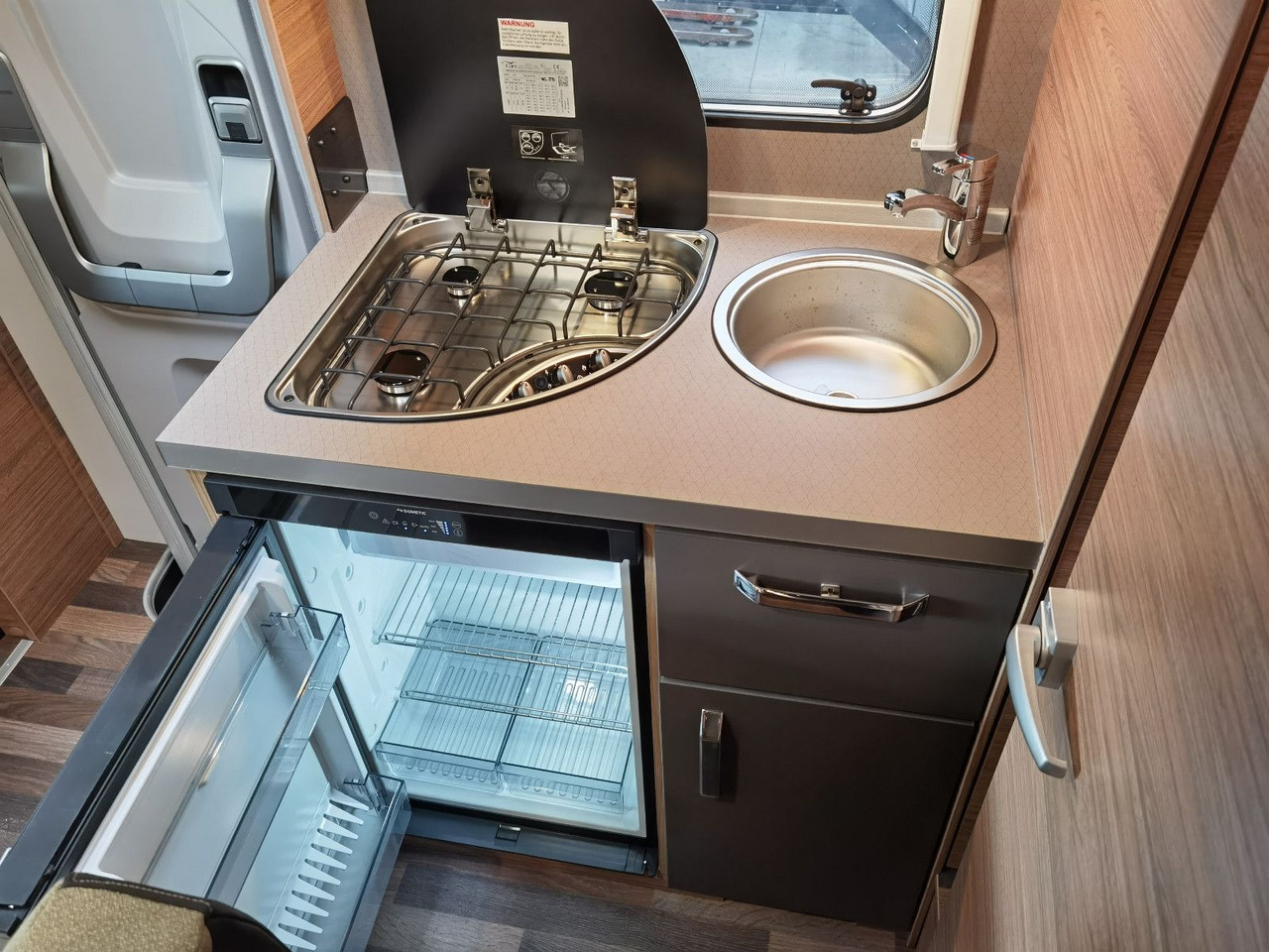 Autocaravana capuchina Weinsberg CARAHOME 550 MG /- 2025 - / 140 PS / NUR 5.97M: foto 19 Autocaravana capuchina Weinsberg CARAHOME 550 MG /- 2025 - / 140 PS / NUR 5.97M: foto 19