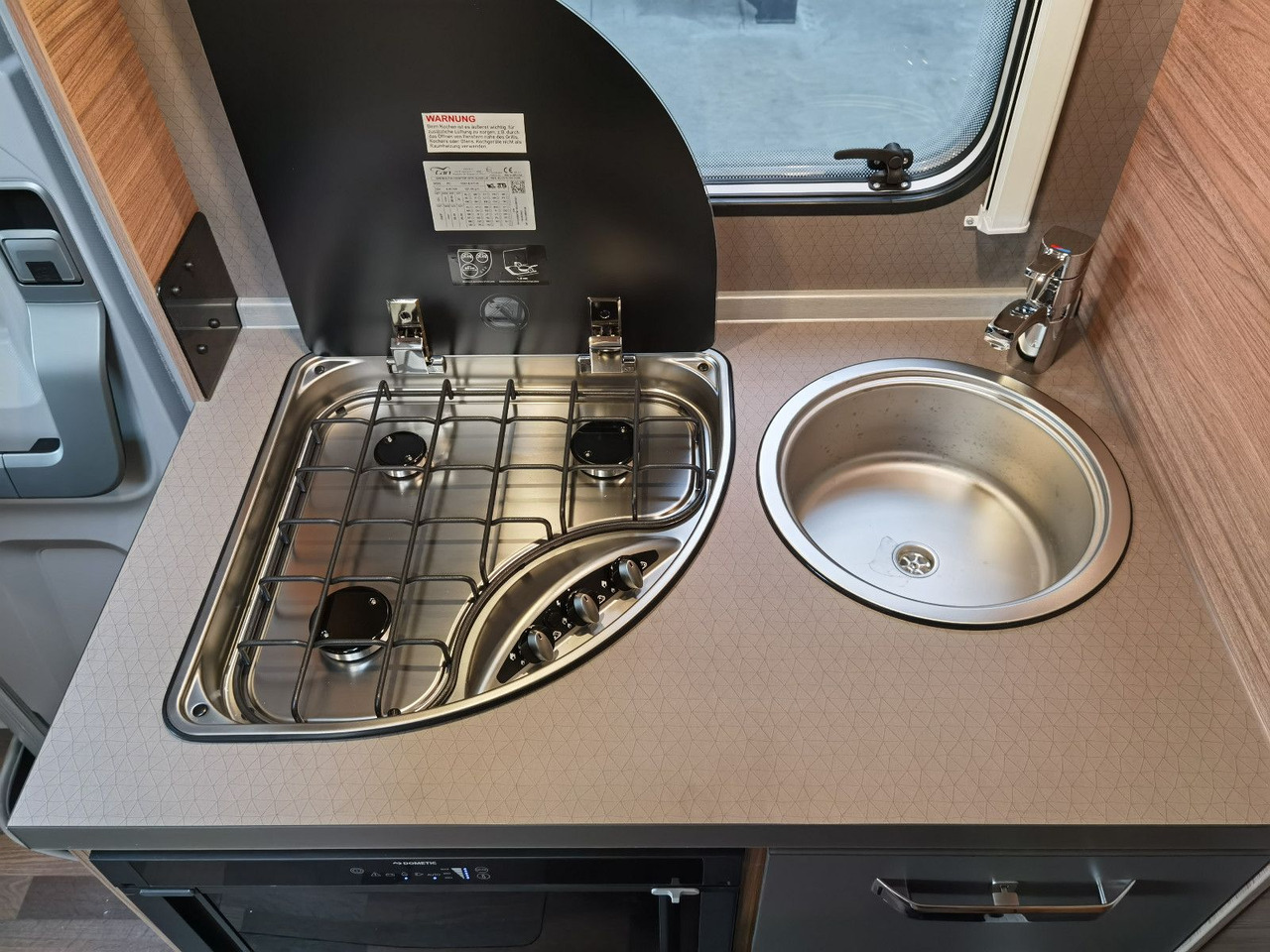 Autocaravana capuchina Weinsberg CARAHOME 550 MG /- 2025 - / 140 PS / NUR 5.97M: foto 17 Autocaravana capuchina Weinsberg CARAHOME 550 MG /- 2025 - / 140 PS / NUR 5.97M: foto 17