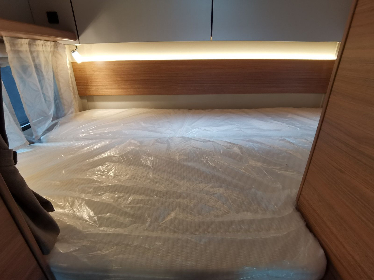 Autocaravana capuchina Weinsberg CARAHOME 550 MG /- 2025 - / 140 PS / NUR 5.97M: foto 21 Autocaravana capuchina Weinsberg CARAHOME 550 MG /- 2025 - / 140 PS / NUR 5.97M: foto 21