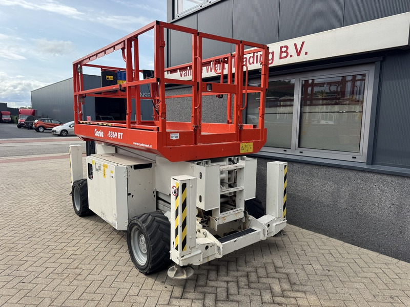 Genie GS 3369 RT Hoogwerker / Arbeitsbuhne 12mtr werkhoogte 4x4 Kubota DIESEL 2013 - Plataforma de tijeras: foto 4 Genie GS 3369 RT Hoogwerker / Arbeitsbuhne 12mtr werkhoogte 4x4 Kubota DIESEL 2013 - Plataforma de tijeras: foto 4