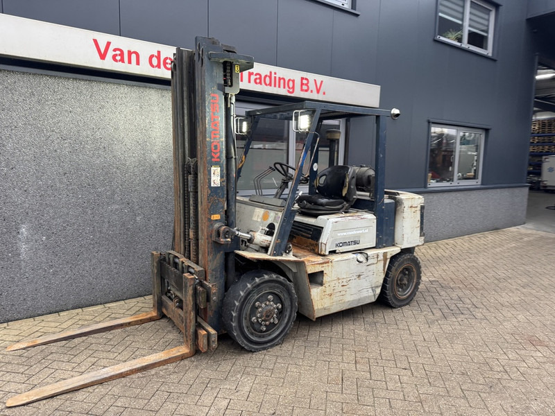 Komatsu FD35Z-4 Triplo 600 Freelift / Sideshift 6 Cilinder Diesel - Carretilla elevadora diésel: foto 3 Komatsu FD35Z-4 Triplo 600 Freelift / Sideshift 6 Cilinder Diesel - Carretilla elevadora diésel: foto 3