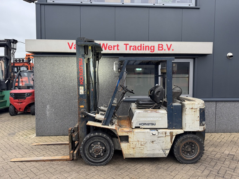 Komatsu FD35Z-4 Triplo 600 Freelift / Sideshift 6 Cilinder Diesel - Carretilla elevadora diésel: foto 1 Komatsu FD35Z-4 Triplo 600 Freelift / Sideshift 6 Cilinder Diesel - Carretilla elevadora diésel: foto 1