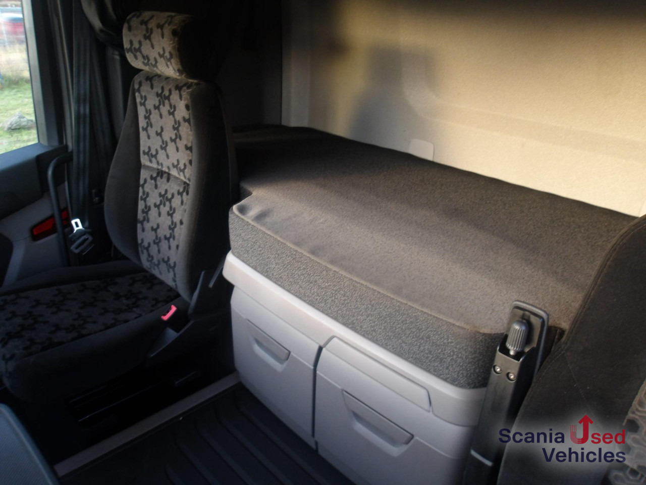 Cabeza tractora SCANIA R 460 A4x2NA Schubbodenhydraulik: foto 12