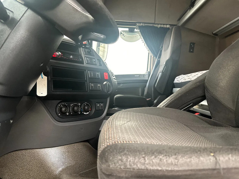 Cabeza tractora DAF XF 106.460 SPACECAB: foto 10