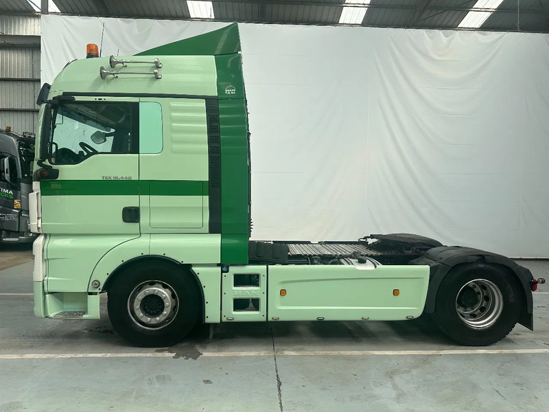 MAN TGX 18.440 XLX / AIRCO - Cabeza tractora: foto 2 MAN TGX 18.440 XLX / AIRCO - Cabeza tractora: foto 2