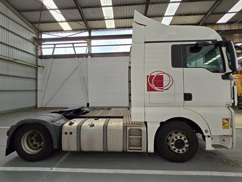 MAN TGX 18.440 XLX / AIRCO / EURO 5 / 10 pieces - Stuck - Cabeza tractora: foto 3 MAN TGX 18.440 XLX / AIRCO / EURO 5 / 10 pieces - Stuck - Cabeza tractora: foto 3