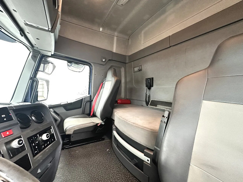 Cabeza tractora Renault T460 HD001 / AIRCO: foto 10 Cabeza tractora Renault T460 HD001 / AIRCO: foto 10