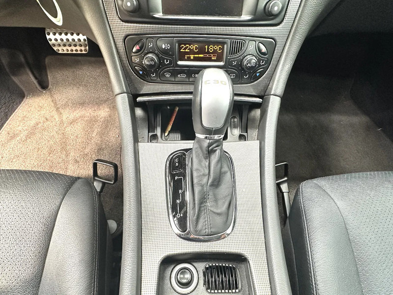 Berlina Mercedes-Benz C-Klasse C30 CDI / AMG /DIESEL TURBO 33795 km: foto 18 Berlina Mercedes-Benz C-Klasse C30 CDI / AMG /DIESEL TURBO 33795 km: foto 18